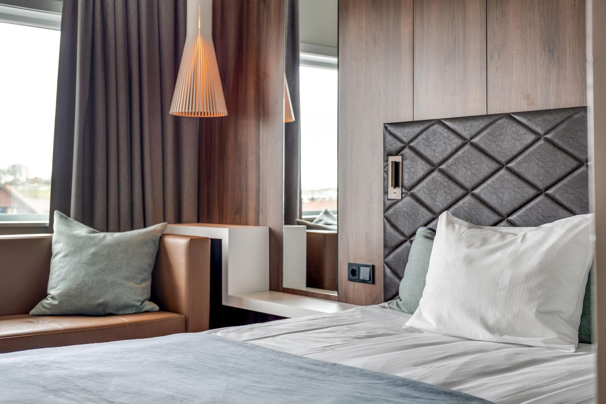 Quality Airport Stavanger Hotel 4*