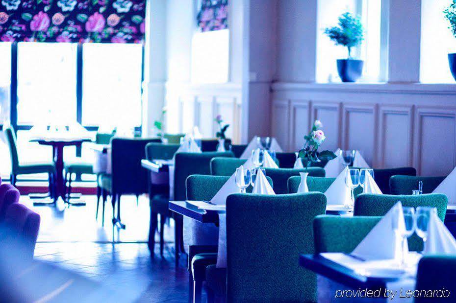 Quality Airport Stavanger Hotel 4*